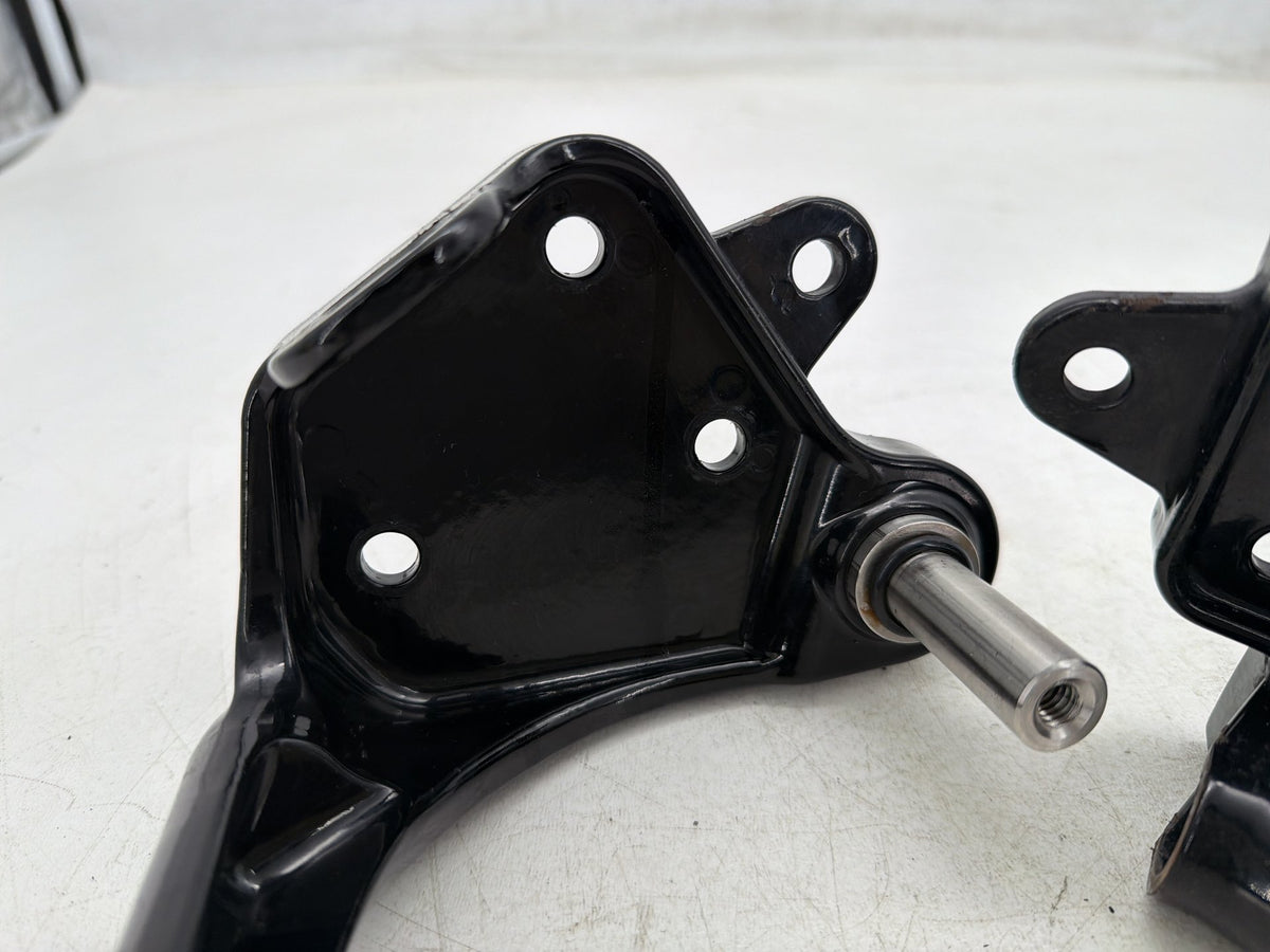 2006 Harley Softail Deuce FXSTDI OEM Left & Right Driver Step Foot Rest Pegs