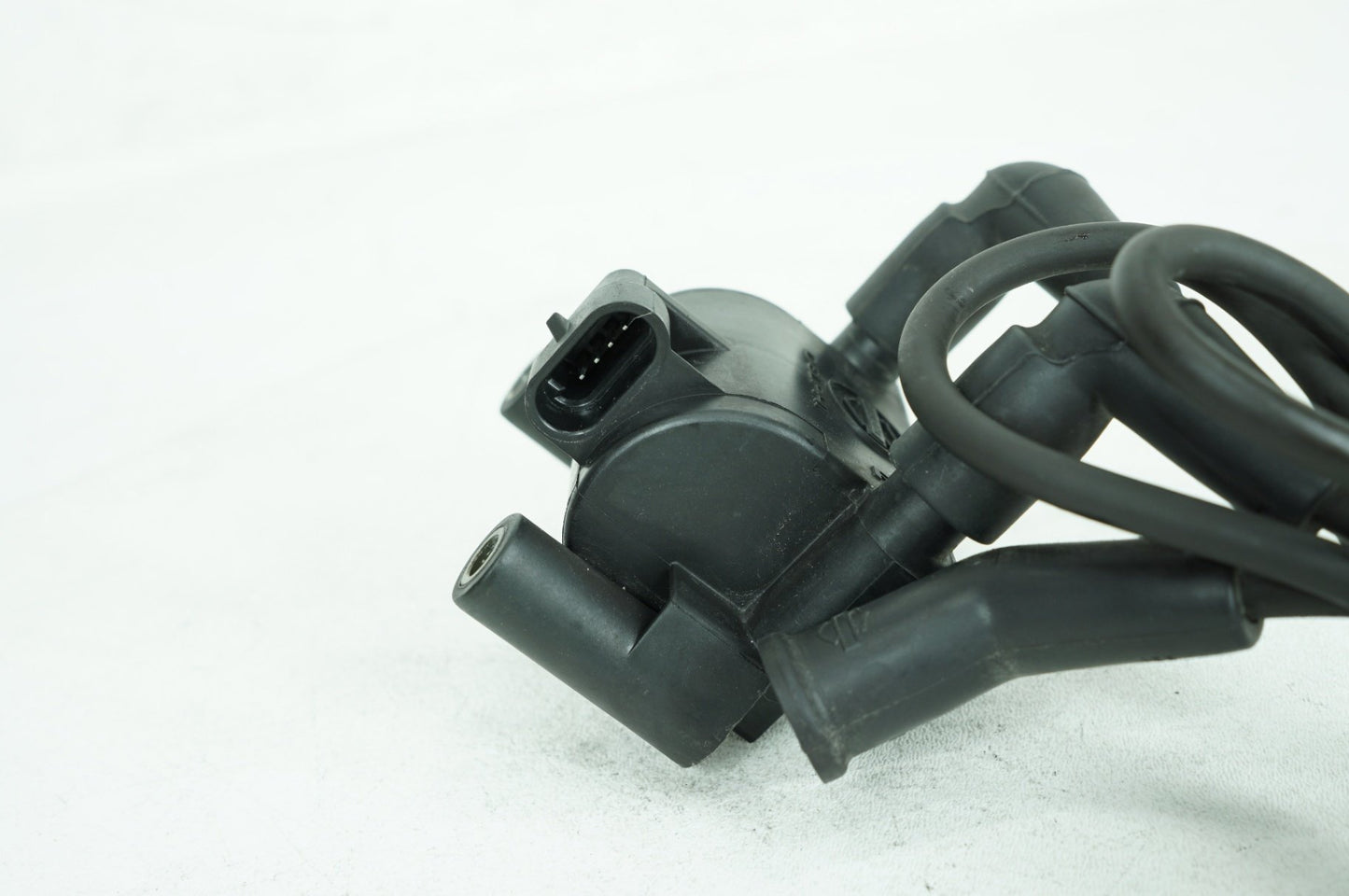 2007 - 2012 Harley-Davidson Touring Electra Glide Classic Ignition Coil Spark Plugs Cable 31696-07A