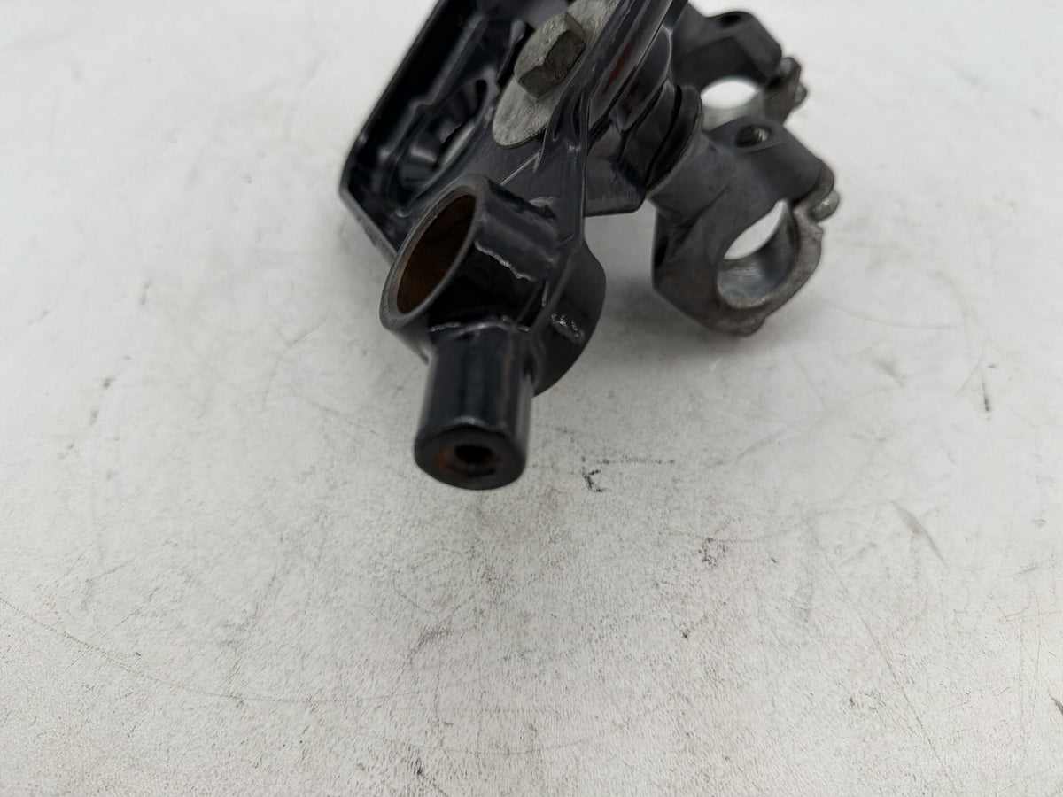 2006 Harley Road King Touring Custom OEM Front Fork Upper Triple Tree Clamps