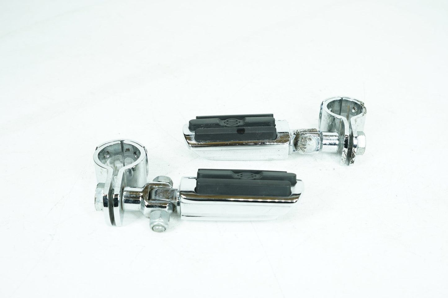 1999 - 2006 Harley-Davidson Touring Road King Classic Front Right Left Highway Foot Pegs 50130-95A