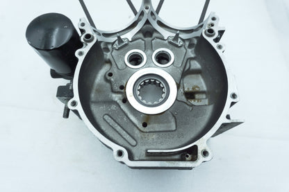 2007 - 2011 Harley-Davidson Touring Street Glide Crankcase Shaft Engine Motor Cover 24653-06