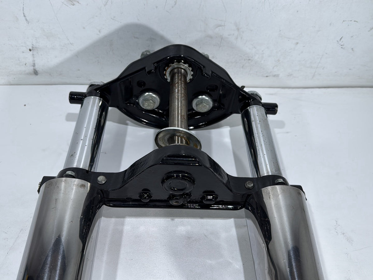 2010 Harley Touring Electra OEM Front Triple Tree Set & LH RH Fork Legs Sliders