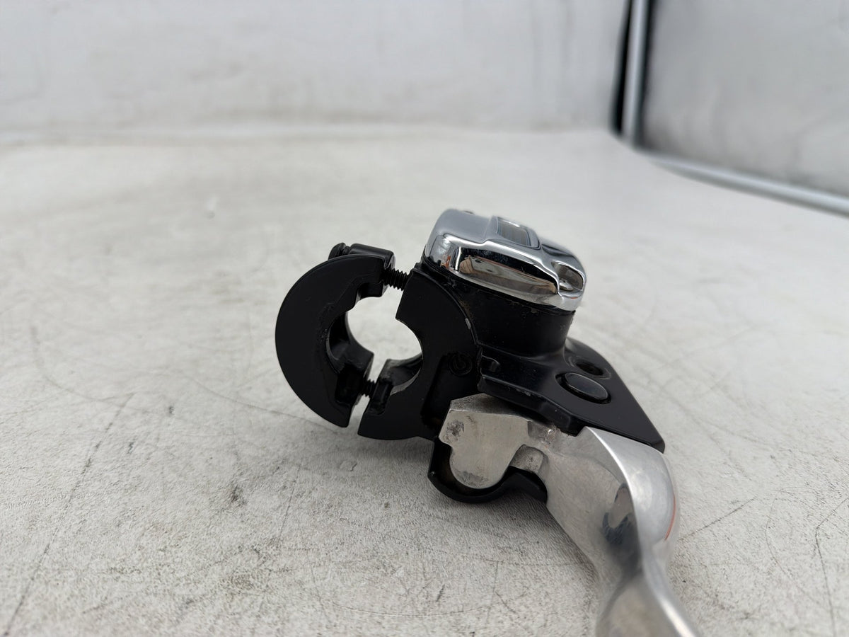 2015 Harley Electra Glide Touring OEM Front Right Brake Lever Master Cylinder