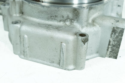 2007 - 2016 Harley-Davidson Dyna Super Glide Custom Crankcase Shaft Engine Motor Cover 24649-06