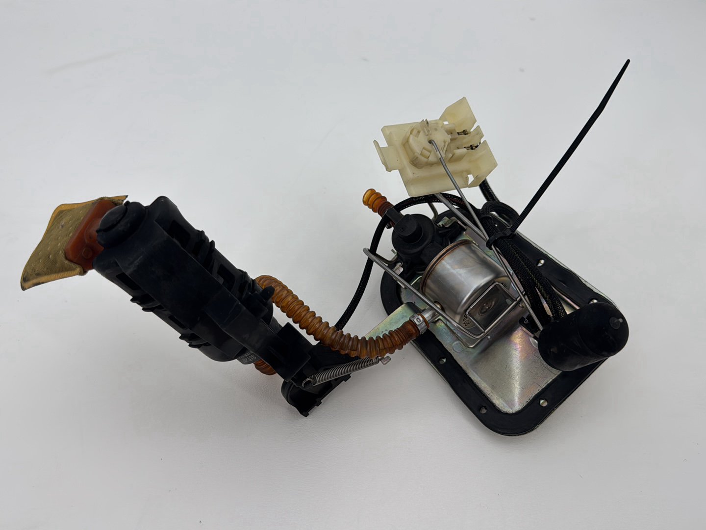 2007 Harley Softail Heritage Classic FLSTC OEM Gas Gasoline Fuel Petrol Pump Sending