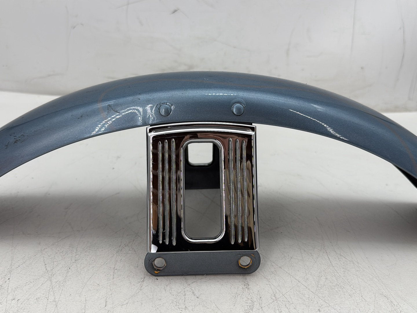 2000 Harley Dyna FXDWG Wide Glide OEM Front Wheel Fender Shell Panel