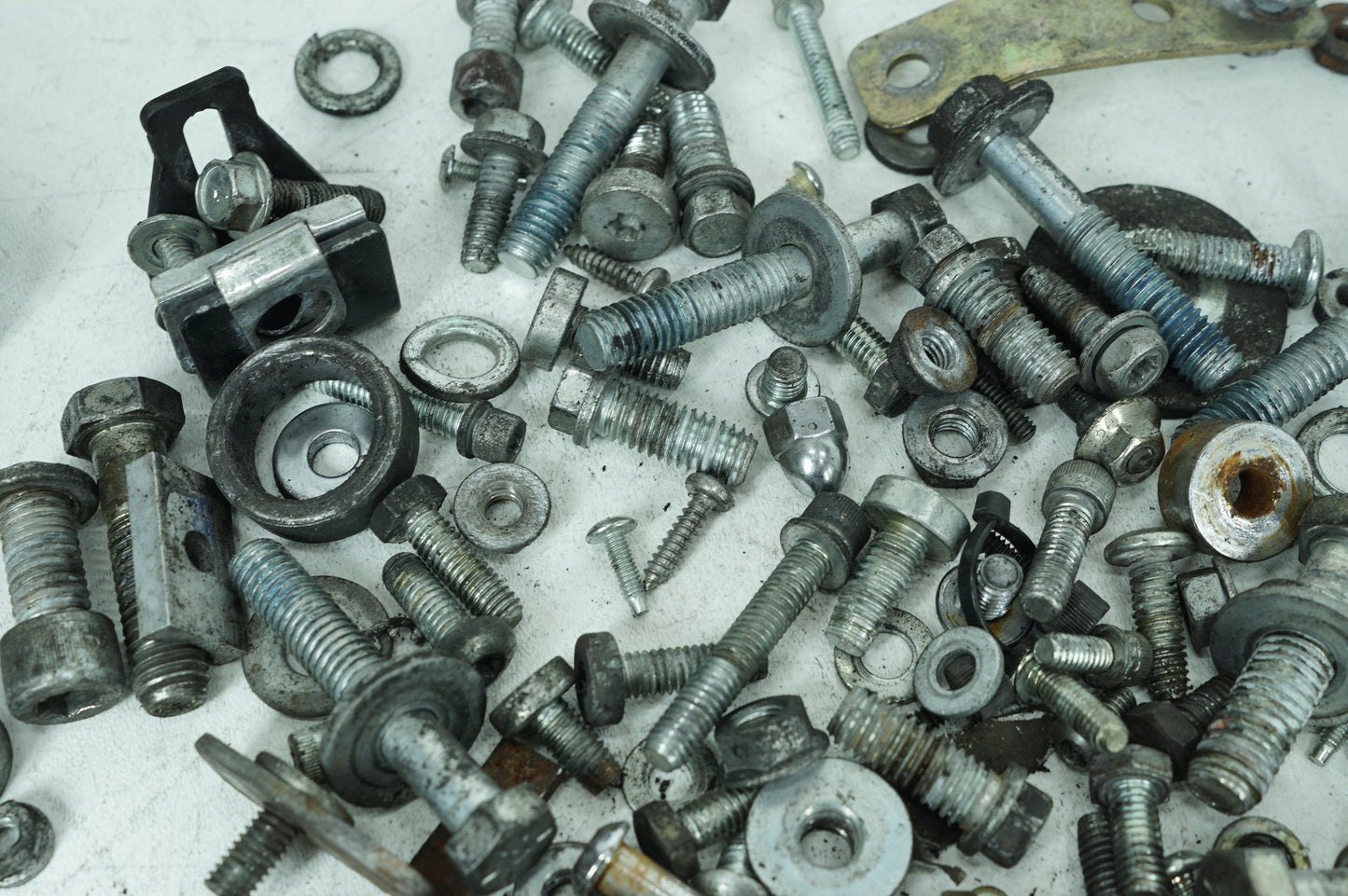 2007 - 2012 Harley-Davidson Touring CVO Electra Screamin Eagle Hardware Bolts Nuts & Brackets
