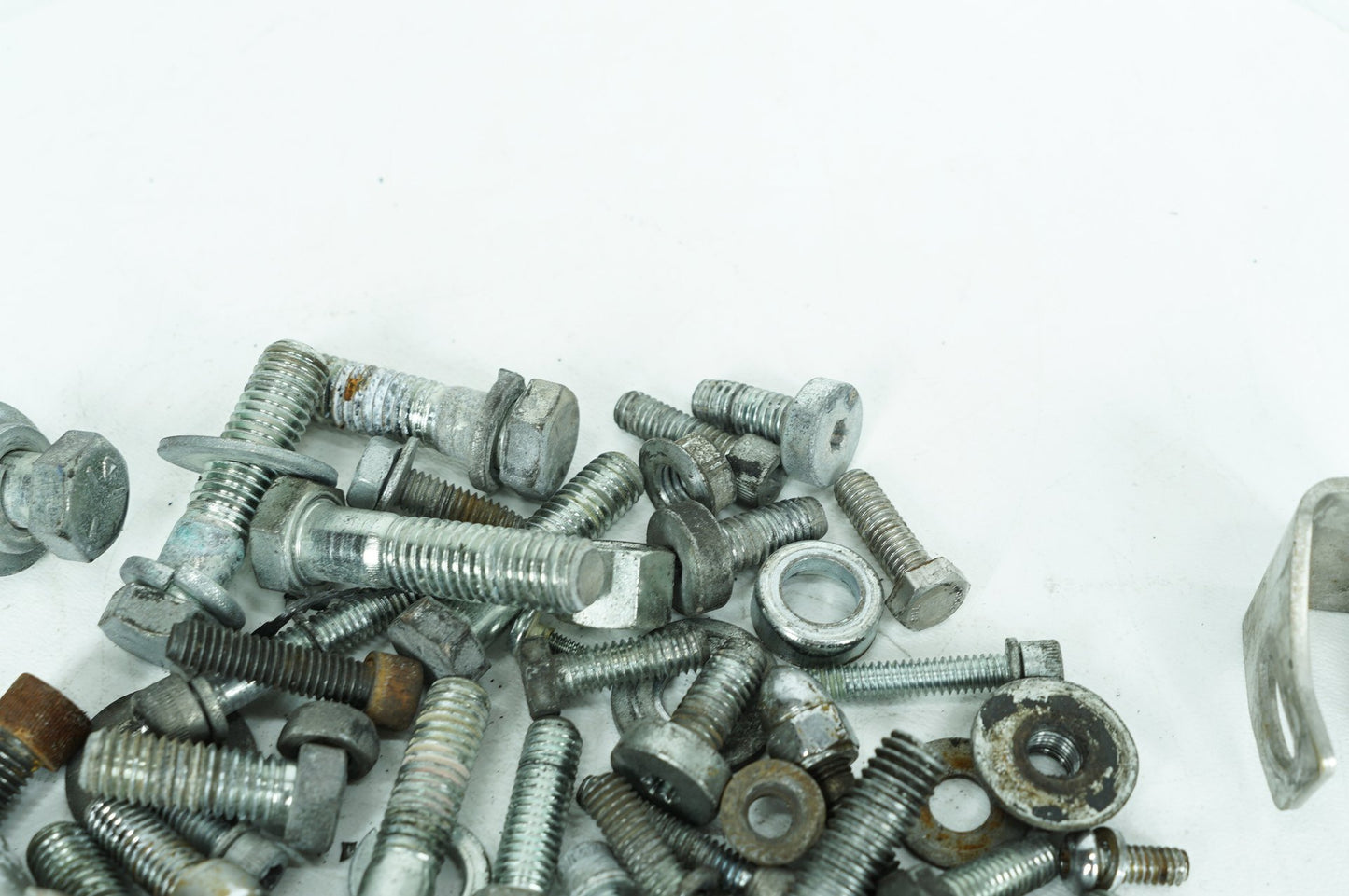 1999 - 2006 Harley-Davidson Touring Road King Hardware Bolts Nuts & Brackets