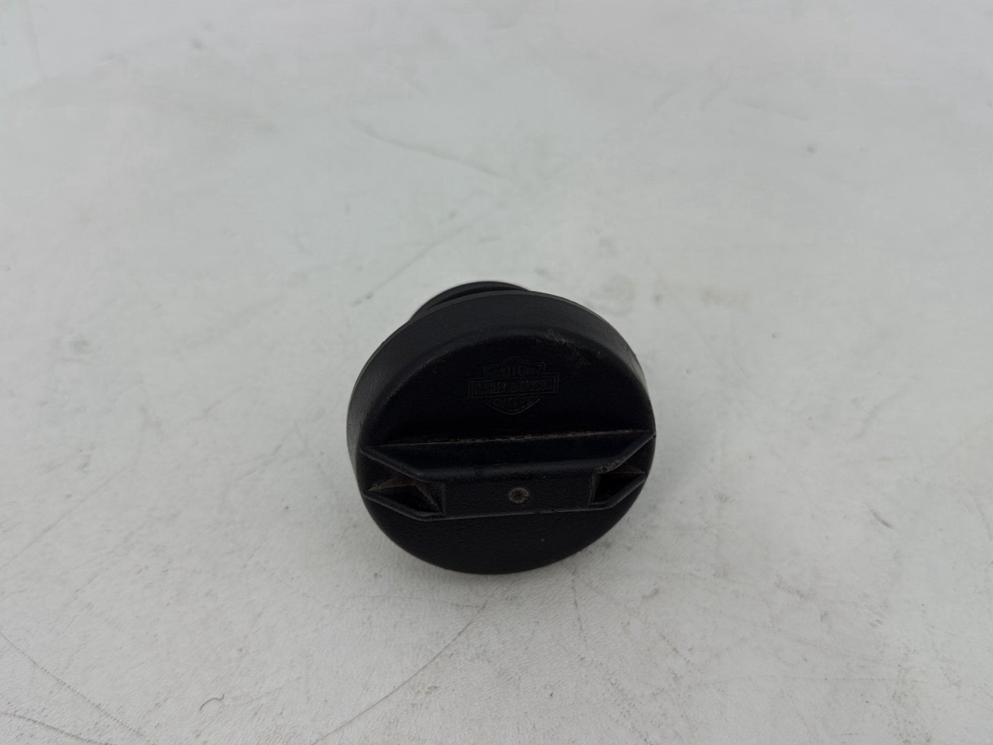 2007 - 2011 Harley-Davidson Touring Electra Glide Ultra Fuel Gas Tank Cap Bushing Hub 61274-92