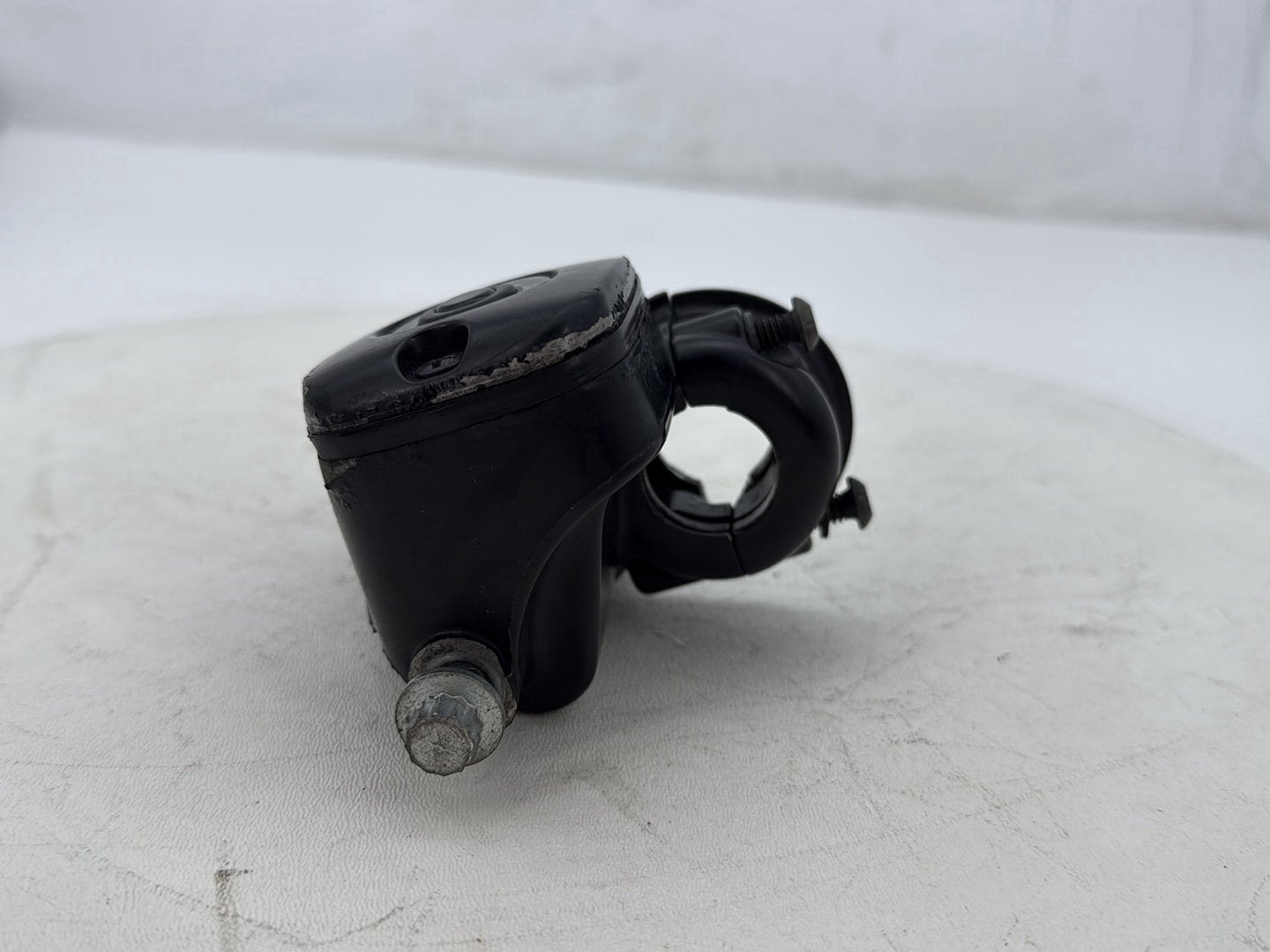 2012 Harley Dyna Fat Bob FXDF 103 OEM Front Right Brake Lever Master Cylinder