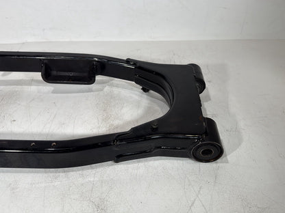 1999 - 2006 Harley-Davidson Touring Road King Police Rear Fork Swingarm Swing Arm  	47549-00
