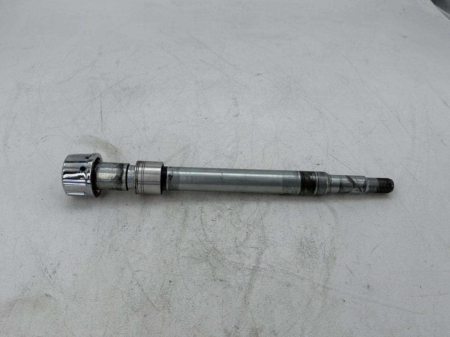 2017 Harley Road Glide Touring FLTRXS OEM Front Wheel Axle Bolt Shaft 41547-07A