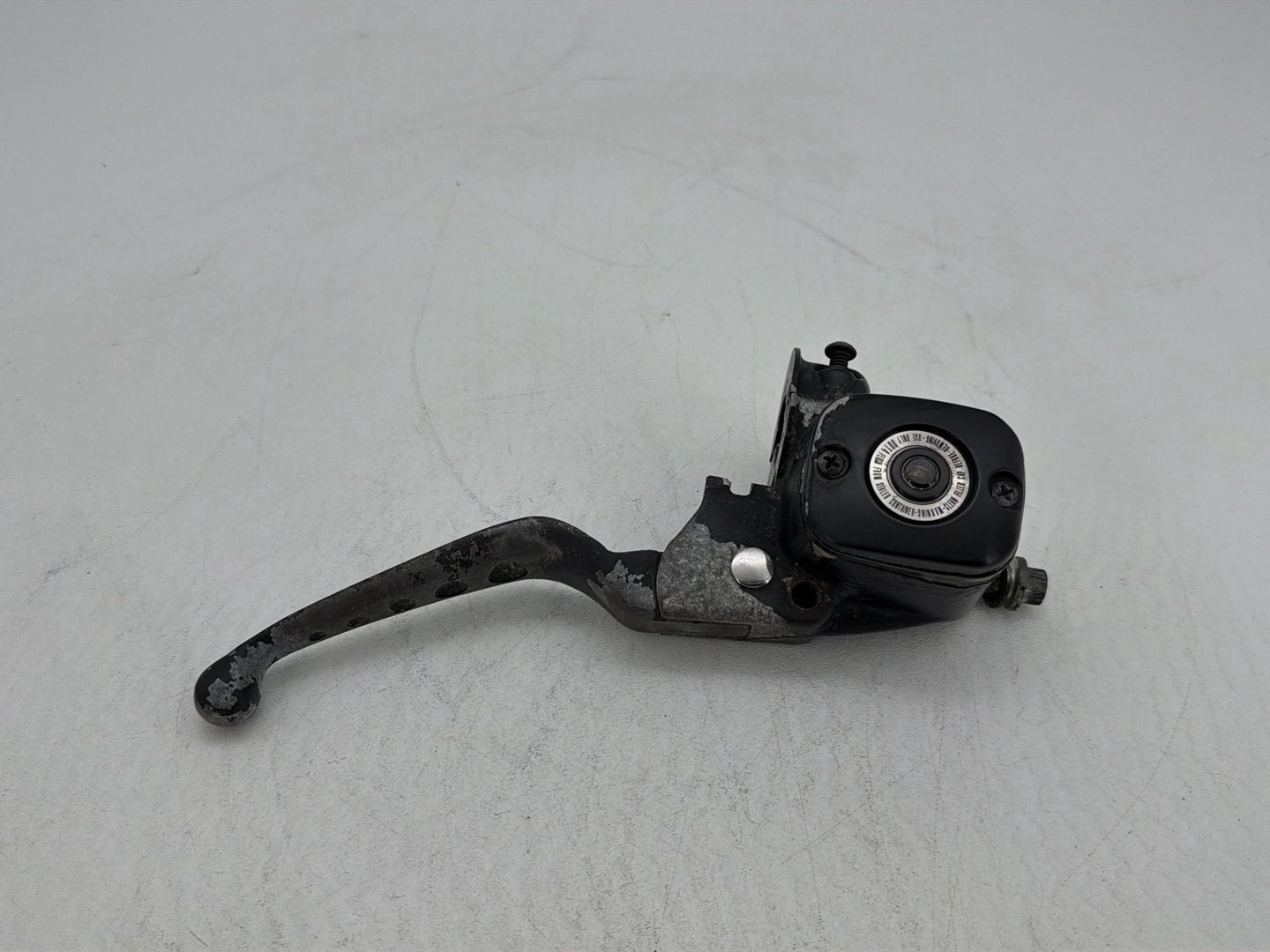 2009 Harley Dyna Street Bob FXDB OEM Front Right Brake Lever Master Cylinder