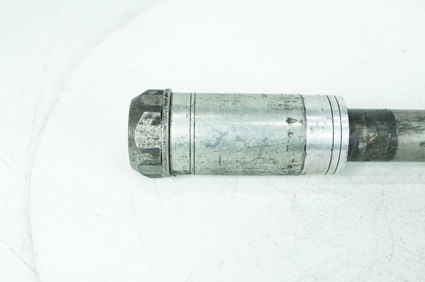 2007 - 2013 Harley-Davidson Softail Heritage Classic Rear Wheel Axle Bolt Shaft  	41641-08