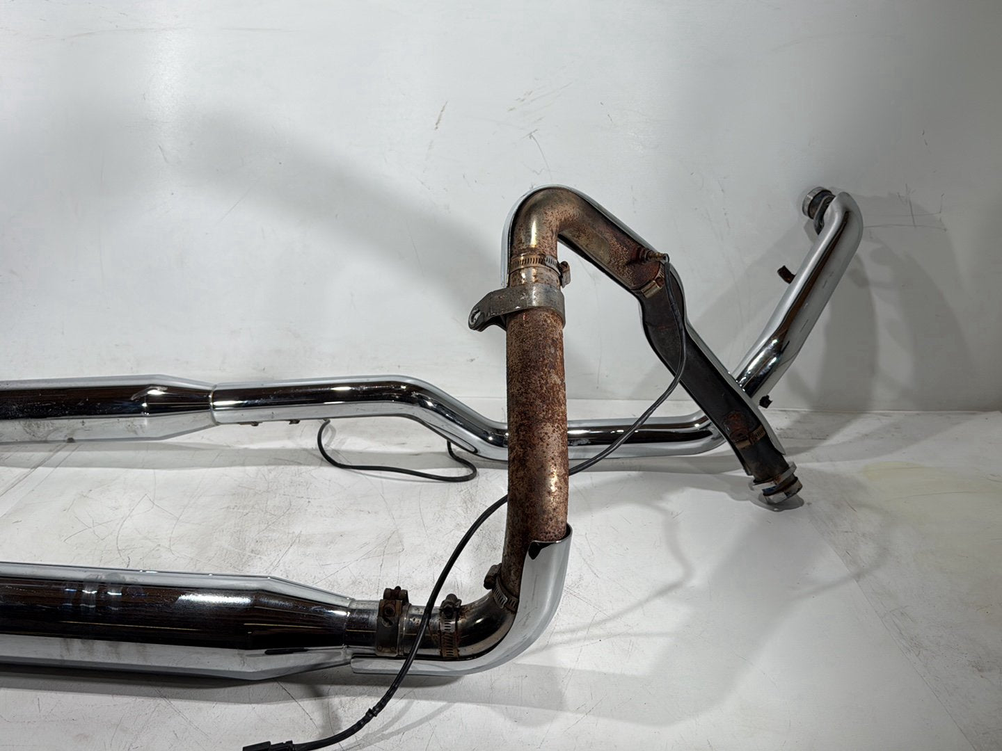 2013 Harley Street Glide Touring FLHX OEM Exhaust Header Pipes Muffler