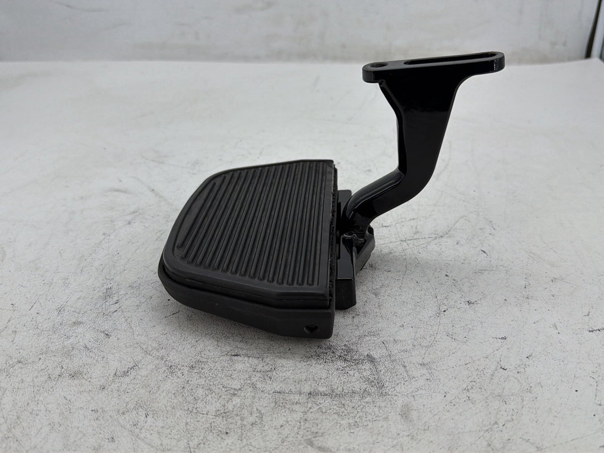 2015 Harley Electra Glide Touring Ultra Low OEM 1 Passenger Floorboard Foot Rest