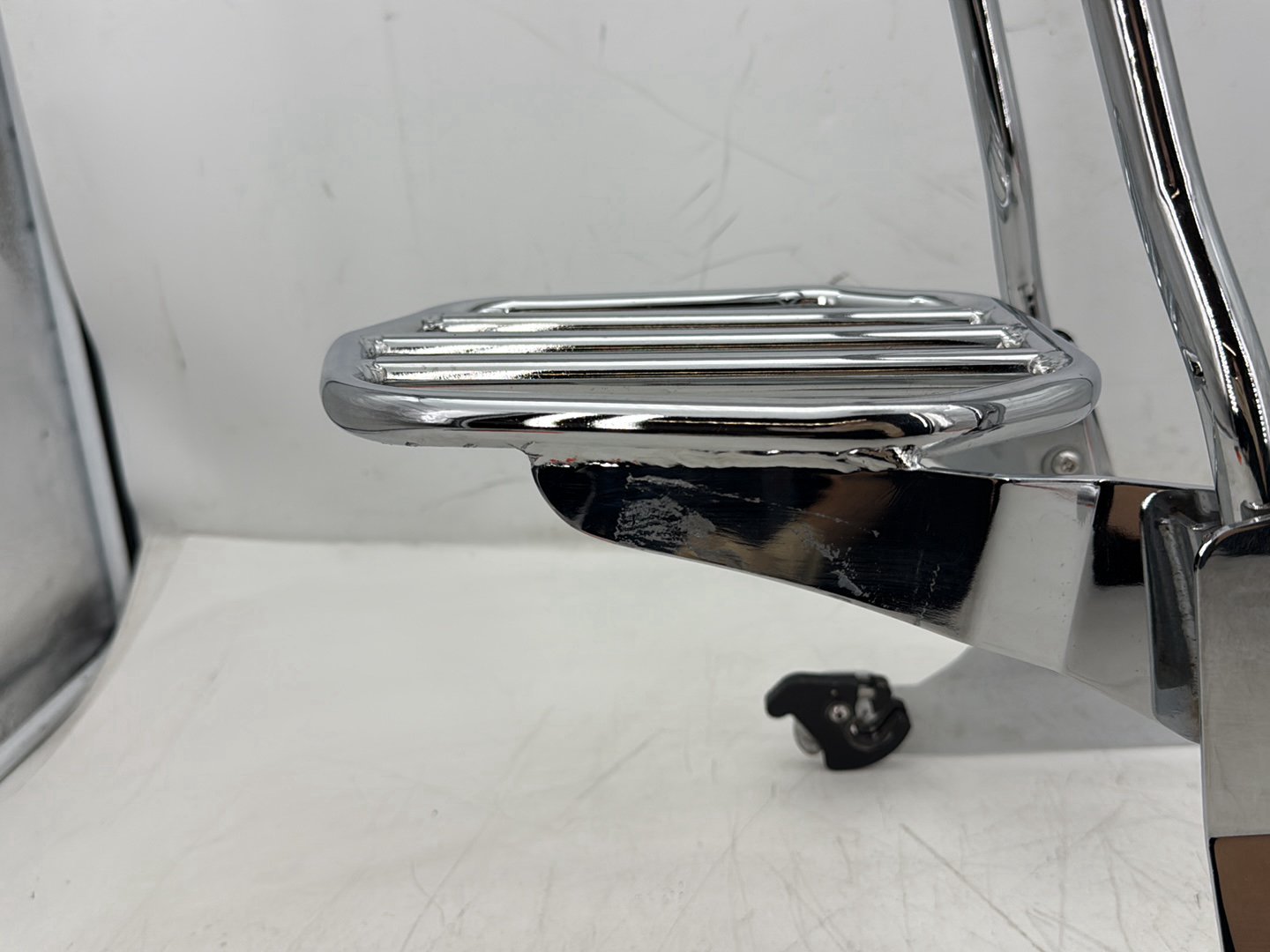 2010 Harley Dyna Fat Bob FXDF OEM Rear Back Sissy Bar Rail Sissybar