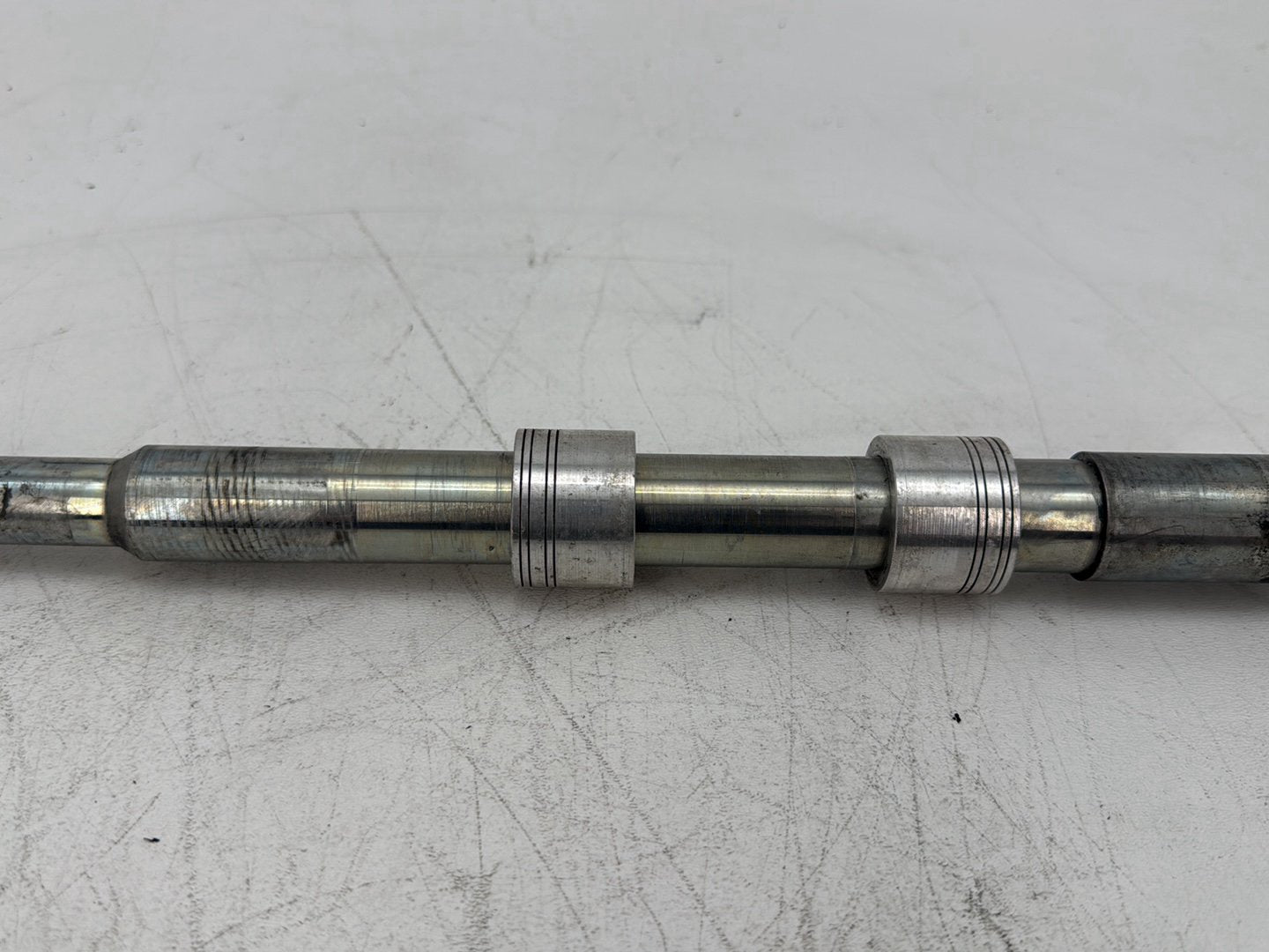 2013 Harley Electra Glide Touring Ultra FLHTCUI OEM Front Wheel Axle Bolt Shaft