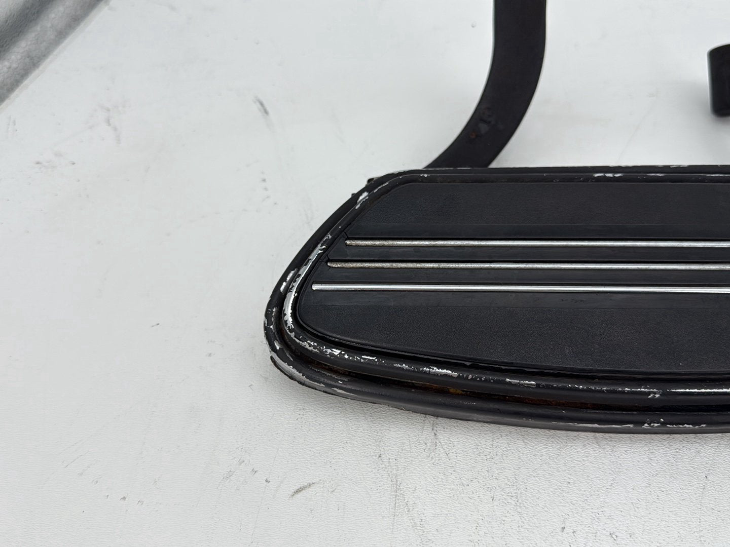 2007 Harley Street Glide Touring FLHX OEM Left Right Driver Floorboard Foot Rest