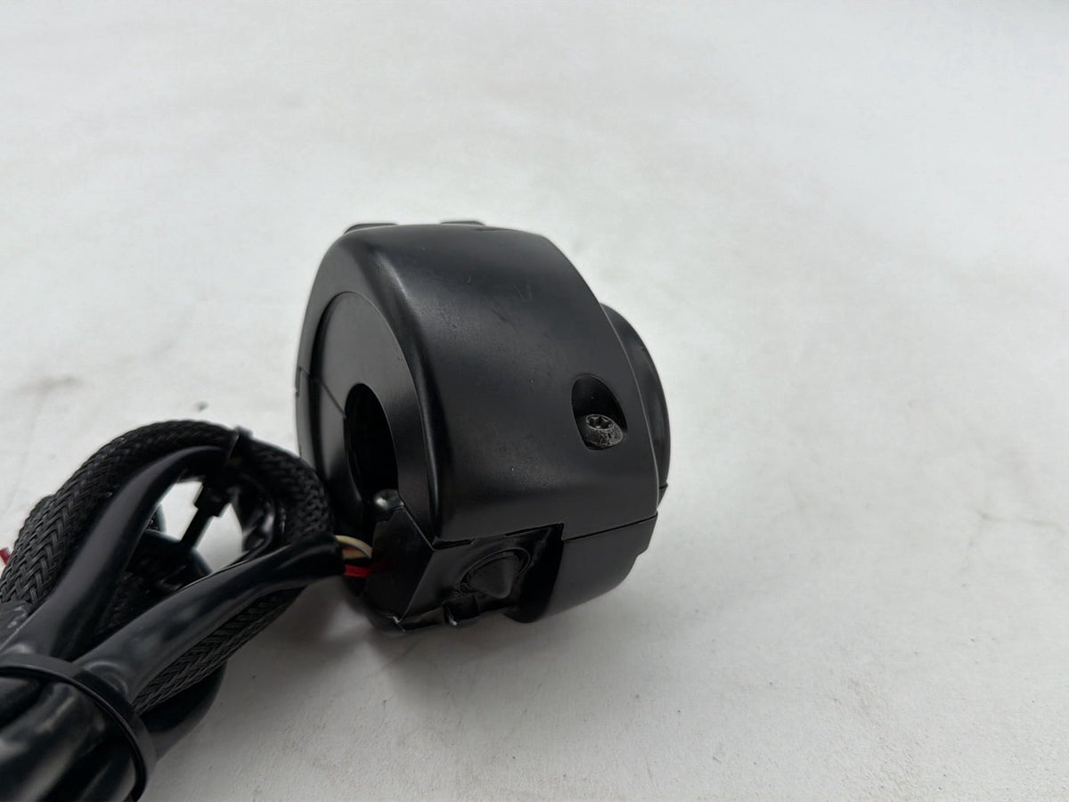 2015 Harley Softail Deluxe FLSTN OEM Left Turn Signal Headlight Switches Controls