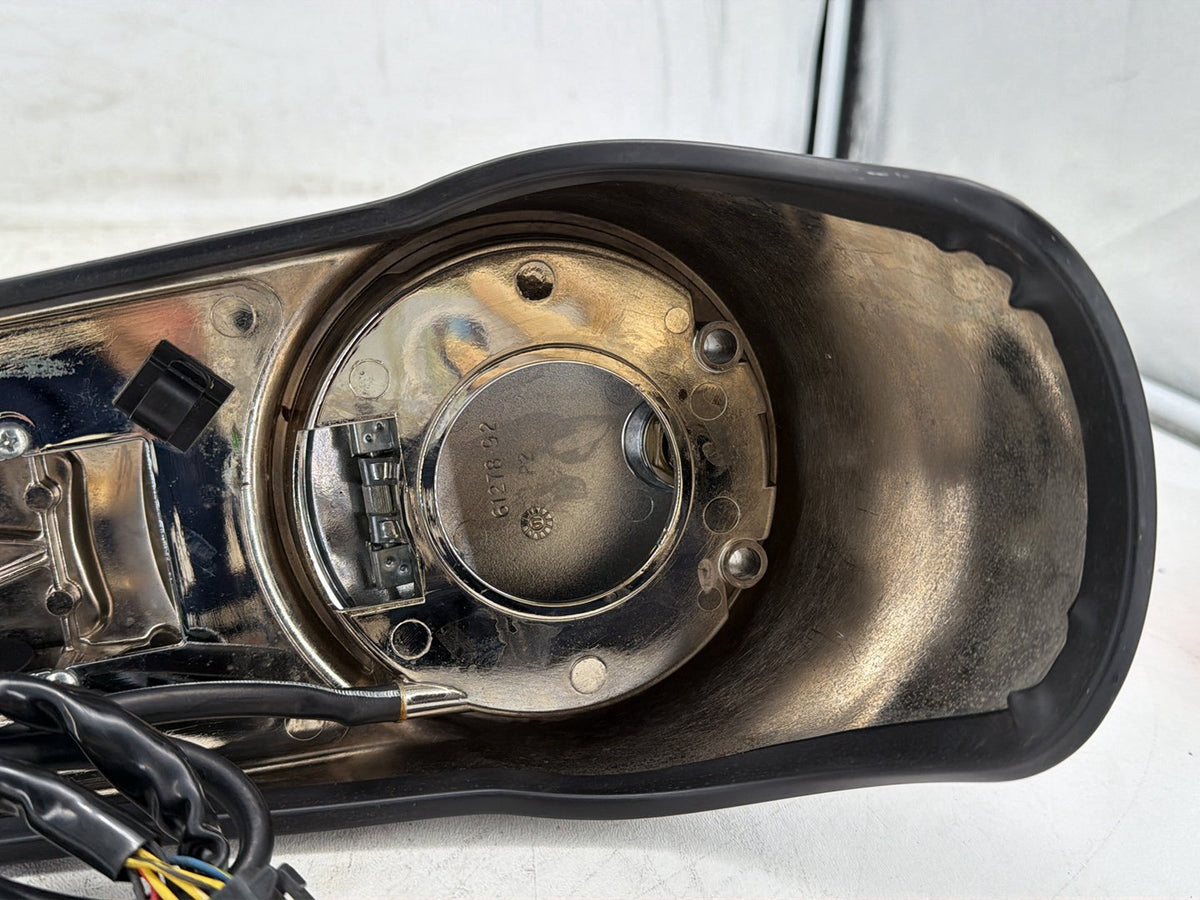2007 Harley Electra Glide Touring Ultra OEM Fuel Gas Tank Dash Console NOKey