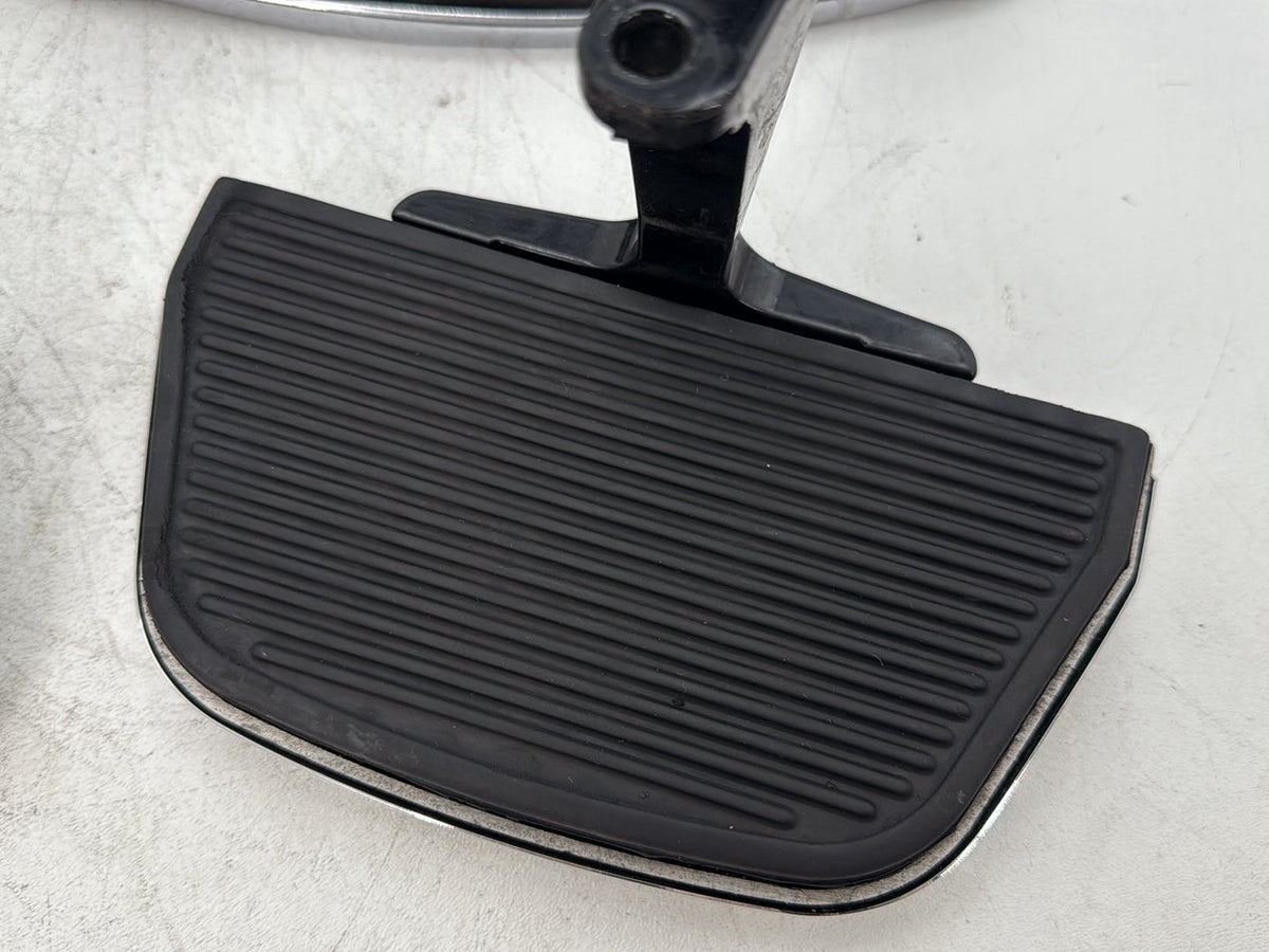 2018 Harley Electra Glide Touring Left Right Driver & Pass Floorboard Foot Rest