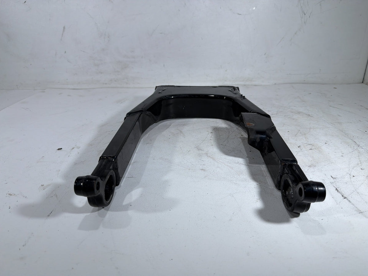 2004 Harley Electra Glide Touring Ultra OEM Rear Fork Swingarm Swing Arm