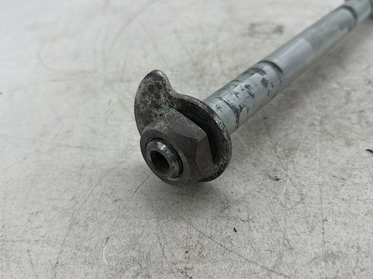 2016 Harley Electra Glide Touring Ultra OEM Rear Wheel Axle Bolt Shaft 43000002