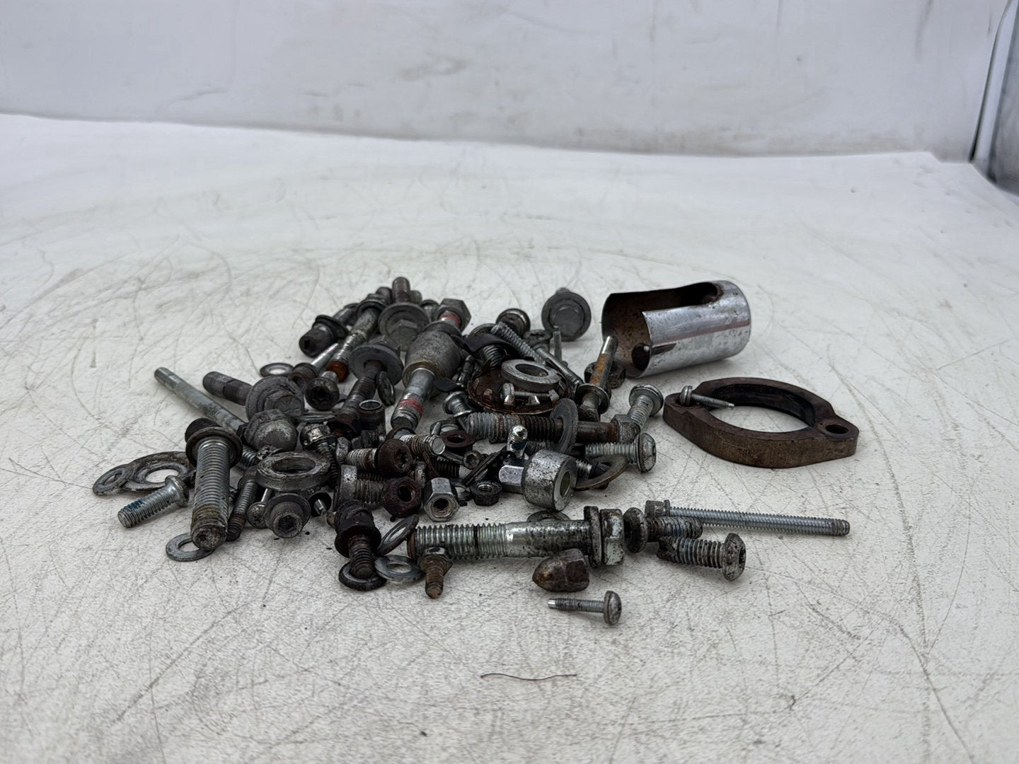2012 Harley Dyna Super Glide Custom FXDCI OEM Hardware Bolts Nuts & Brackets