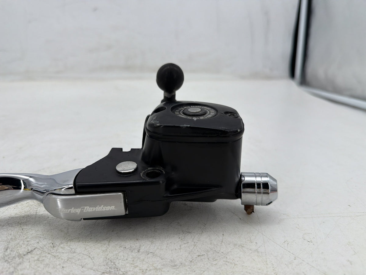2004 Harley Electra Glide Touring Ultra OEM Front Right Brake Lever Master Cylinder
