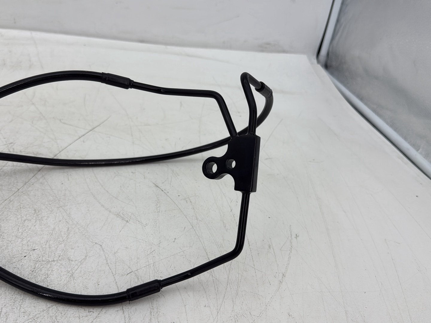 2006 Harley Electra Glide Touring Classic FLHTCI OEM Front Brake Hose Line Pipe