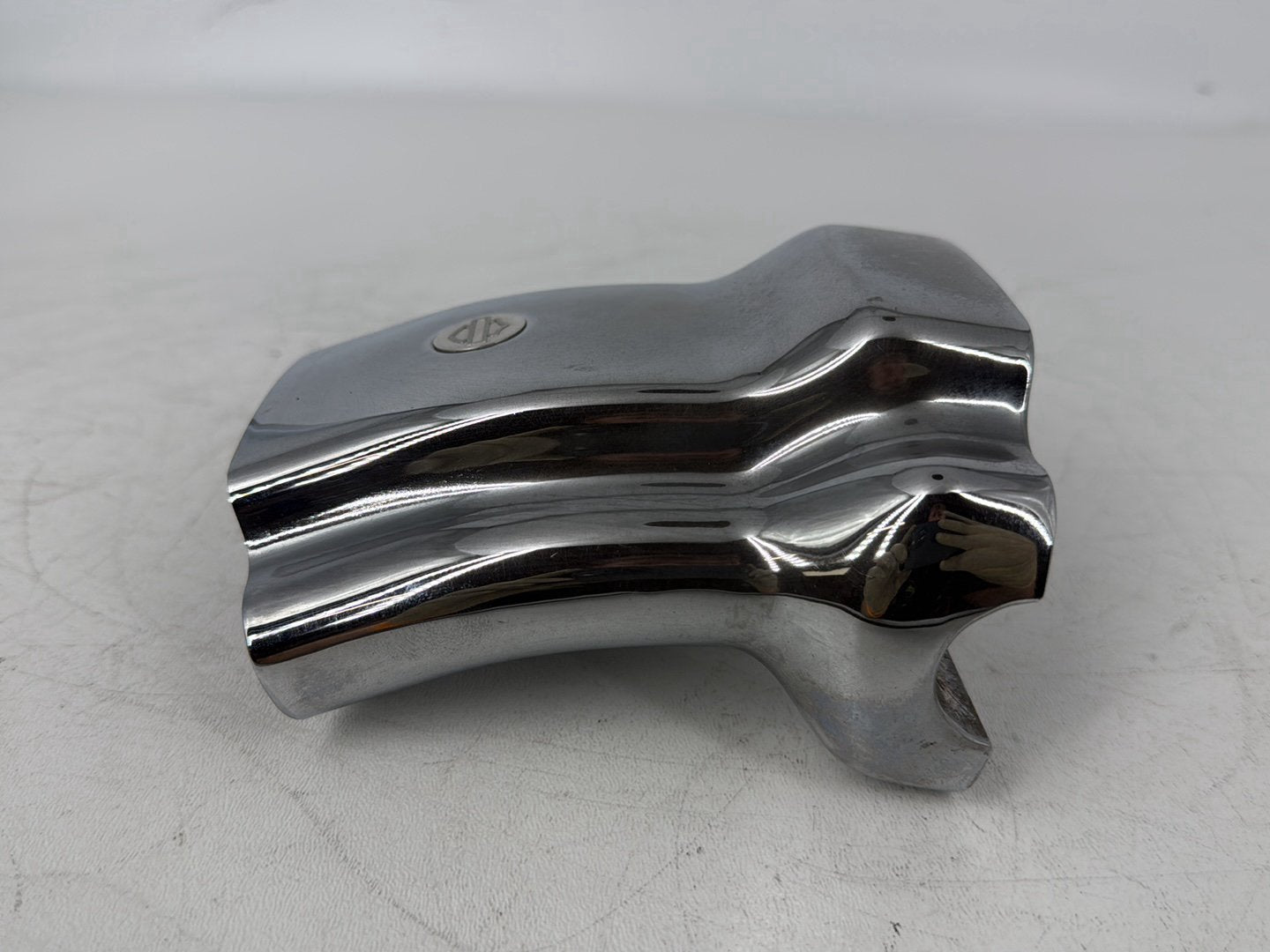 2005 Harley Sportster XL883C 883 Custom OEM Front Handlebar Riser Top Clamp Chrome