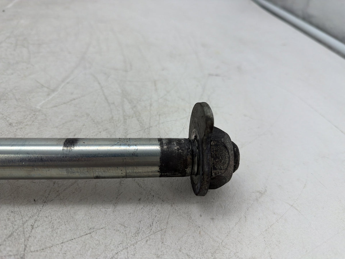 2015 Harley Electra Glide Touring Ultra OEM Rear Wheel Axle Bolt Shaft 43000002