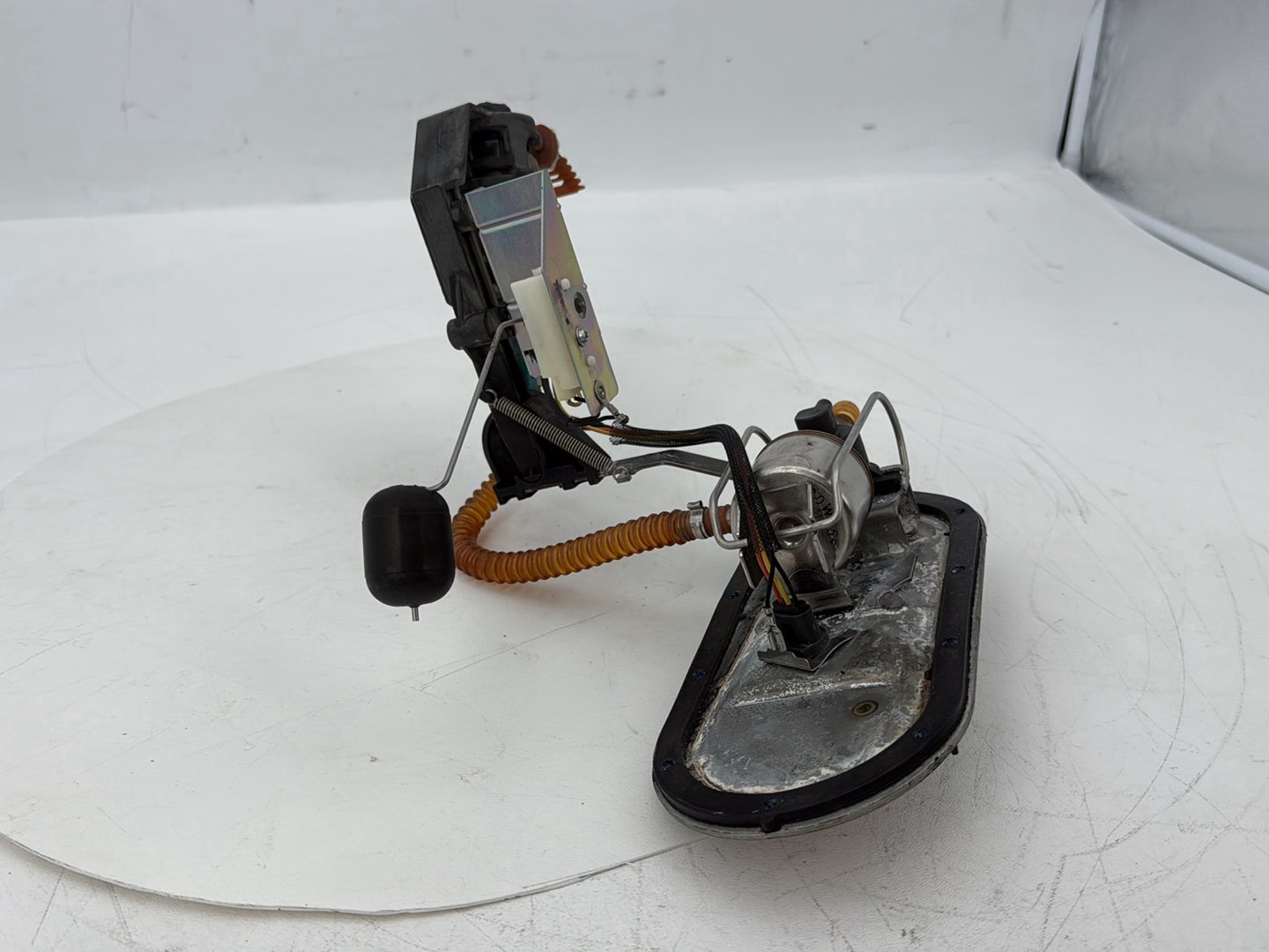 1999 - 2006 Harley-Davidson Touring CVO Screamin Eagle Road King Gas Gasoline Fuel Petrol Pump Sending 75127-02C