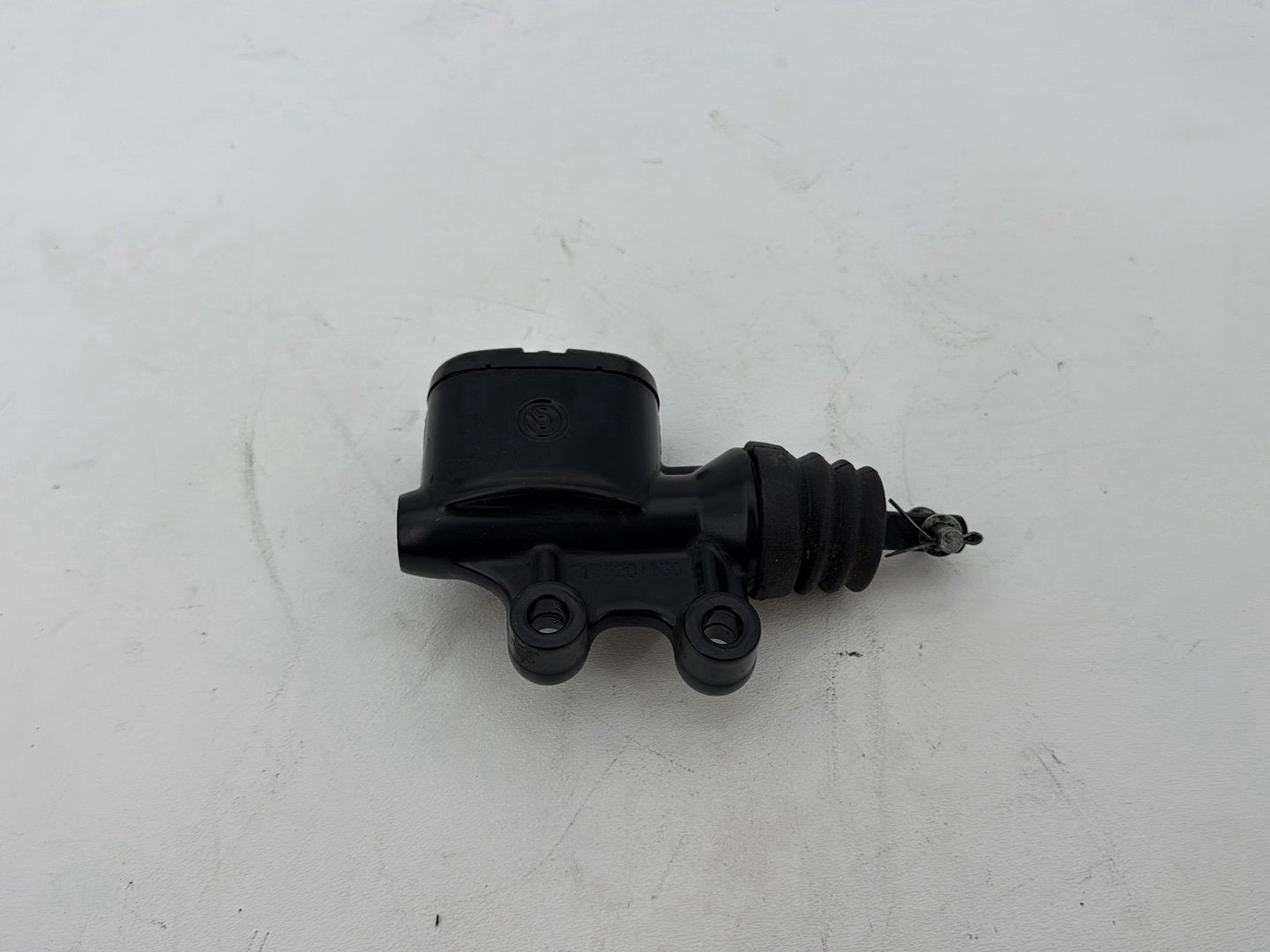 2011 Harley Road King Touring FLHRC Classic OEM Rear Brake Master Cylinder Reservoir