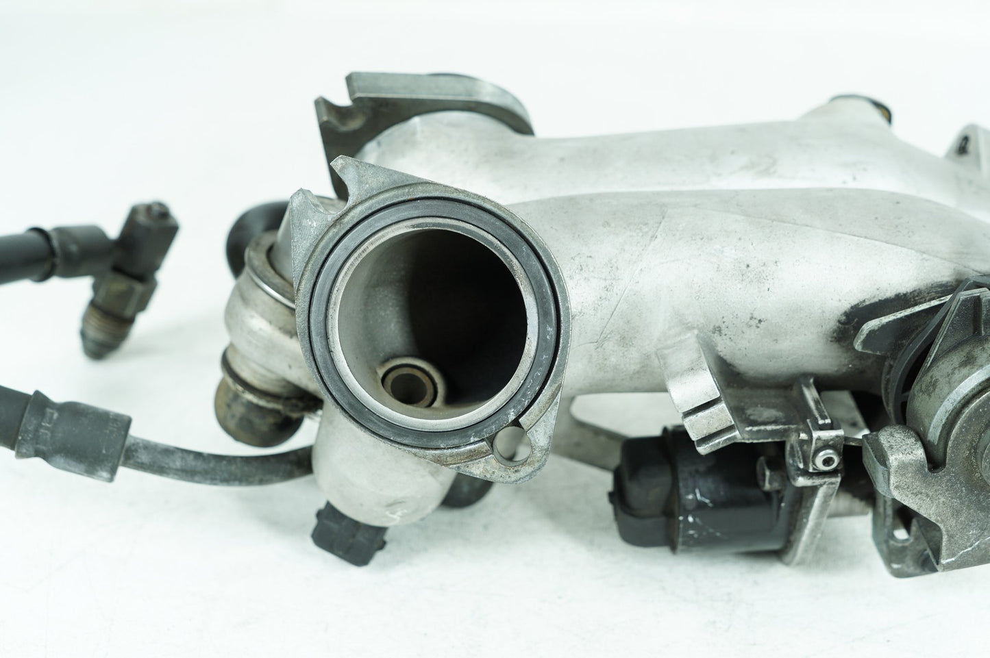 1984 - 1998 Harley-Davidson Touring Electra Glide Ultra Engine Intake Manifold Throttle Body   27202-95A