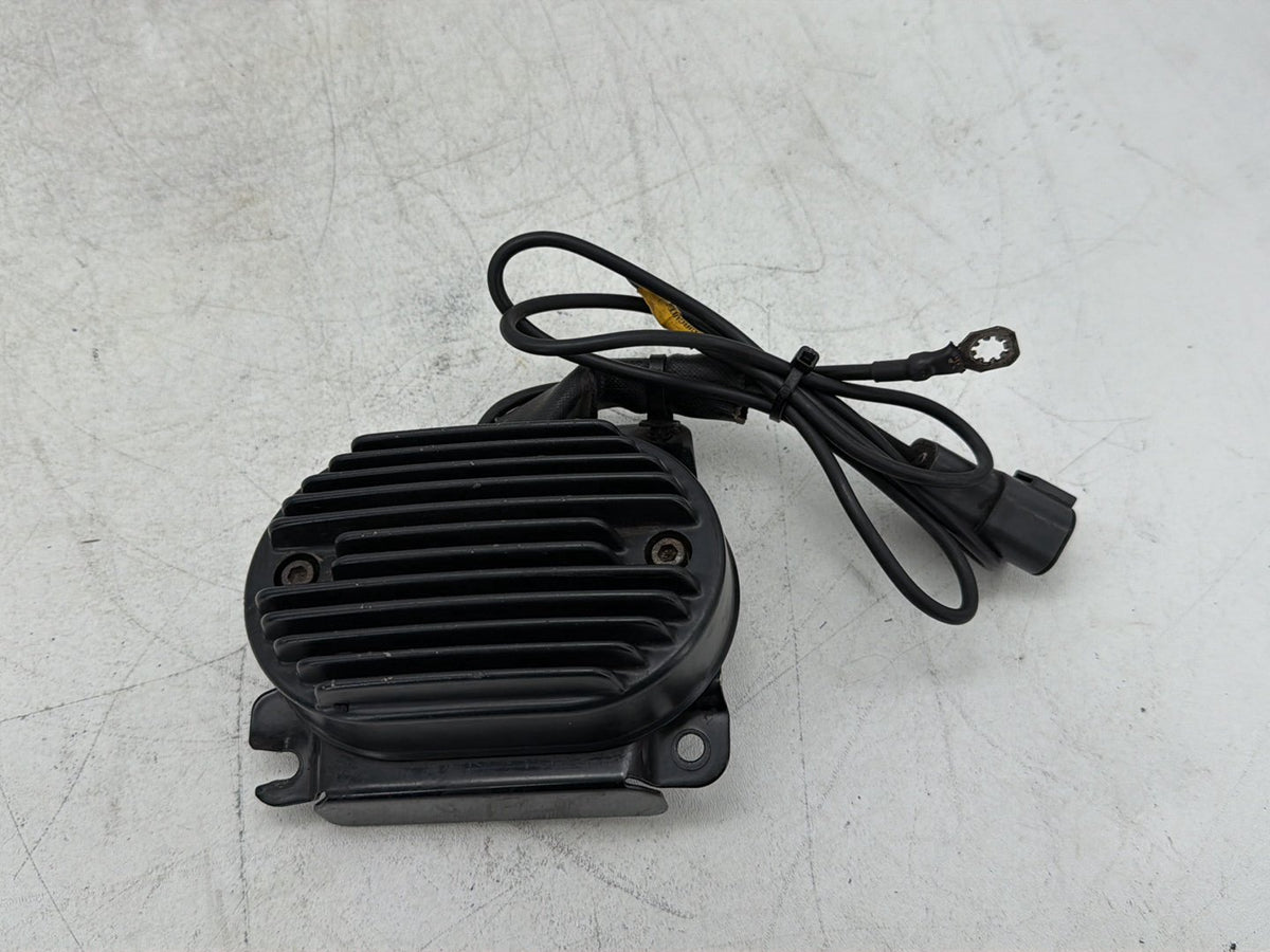 2005 Harley Softail Fat Boy FLSTF OEM Voltage Regulator Rectifier