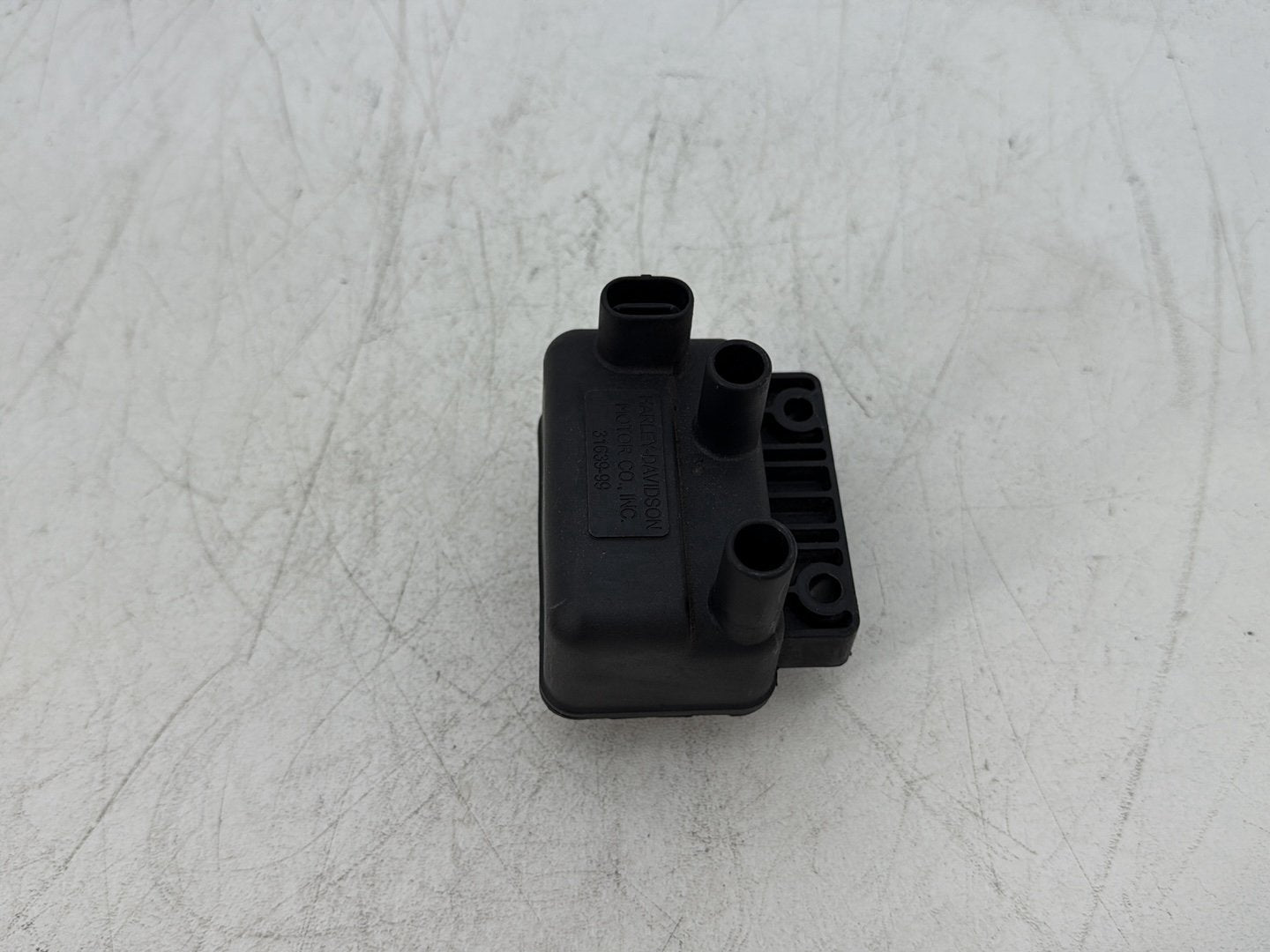 2000 Harley Touring FLHTCUI Electra Glide Ultra OEM Ignition Coil Spark Igniter