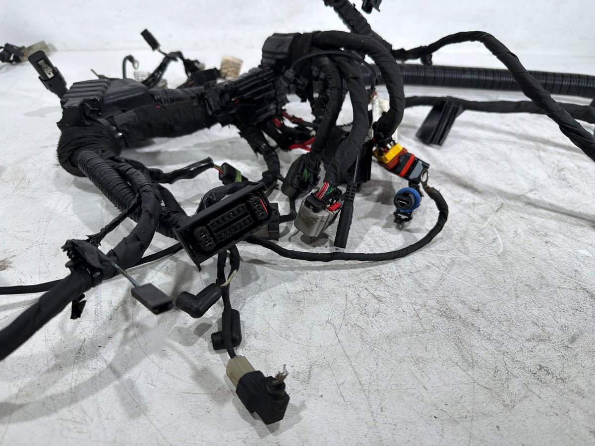 2014 Harley Dyna Switchback FLD OEM Main Wire Wiring Harness Loom ABS 71075-12A