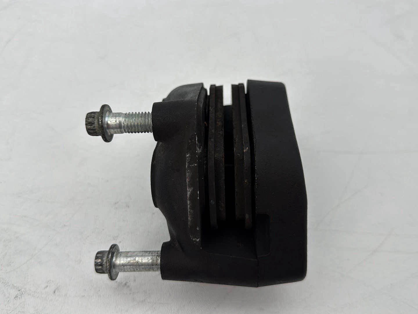 1999 - 2006 Harley-Davidson Touring Electra Glide Classic Front Left 1 Brake Caliper 44046-00D