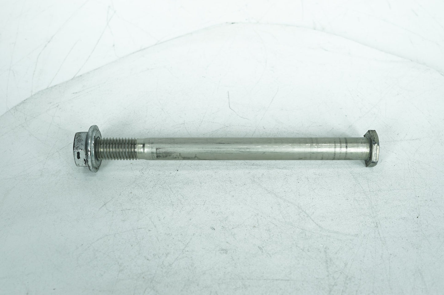 2007 - 2017 Harley-Davidson Dyna Low Rider Rear Fork Swingarm Pivot Bolt Shaft 47641-06
