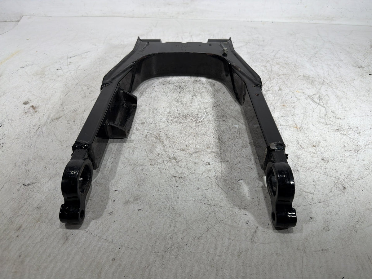 2004 Harley Electra Glide CVO Screamin Eagle OEM Rear Fork Swingarm Swing Arm