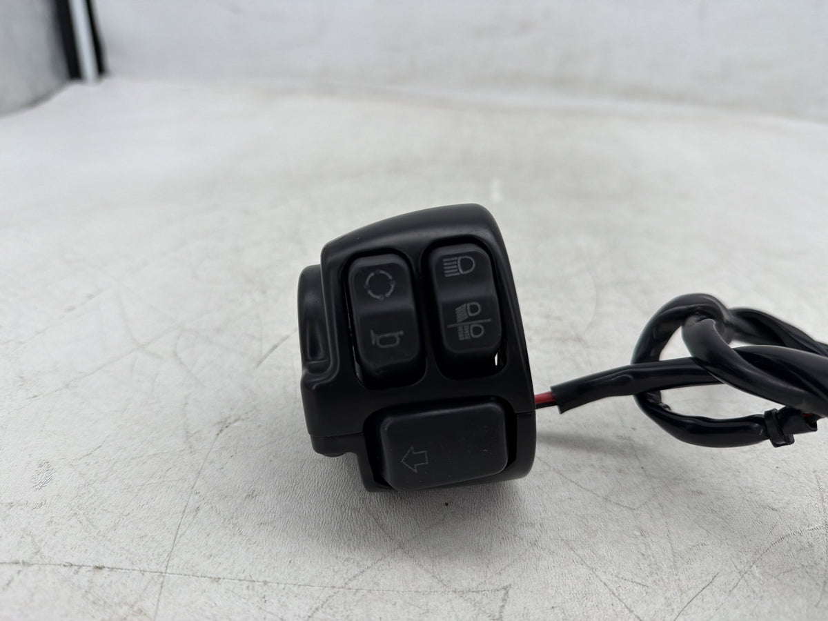 17 Harley Dyna Street Bob FXDB OEM Left Turn Signal Headlight Switches Controls