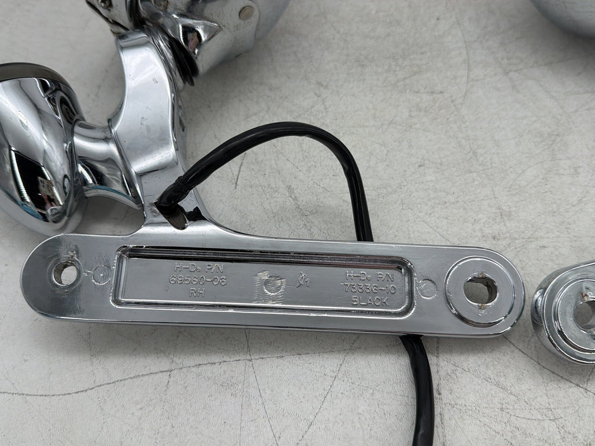 13 Harley Electra Glide Touring CVO OEM Front Left Right Turn Signal Indicators
