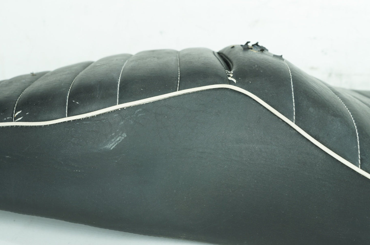 1999 - 2006 Harley-Davidson Touring Road King Passenger Rider Driver Seat Saddle 52314-04