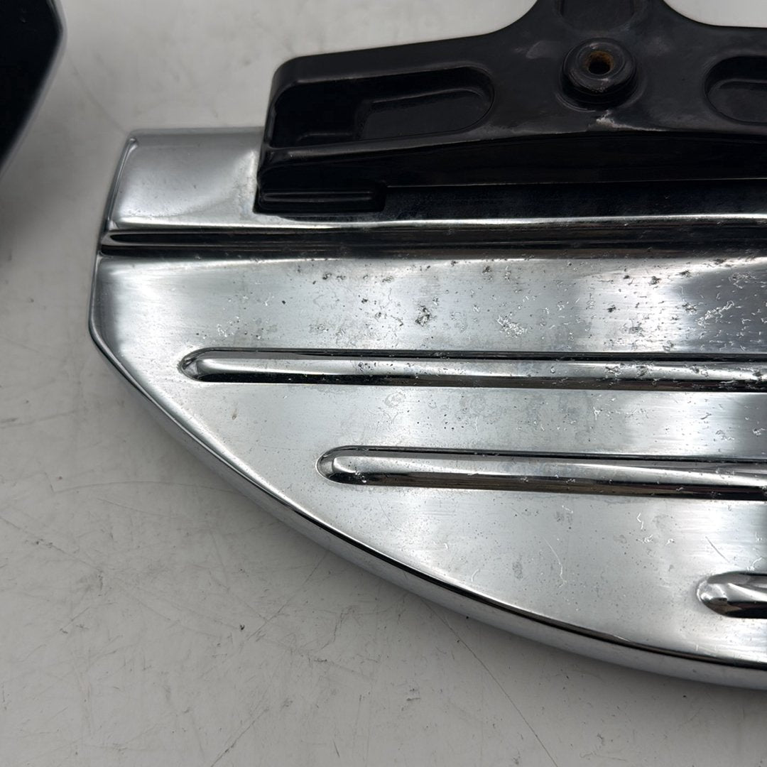 2007 - 2012 Harley-Davidson Touring Electra Glide Classic Left & Right Passenger Floorboard Foot Rest Kuryakyn 7906