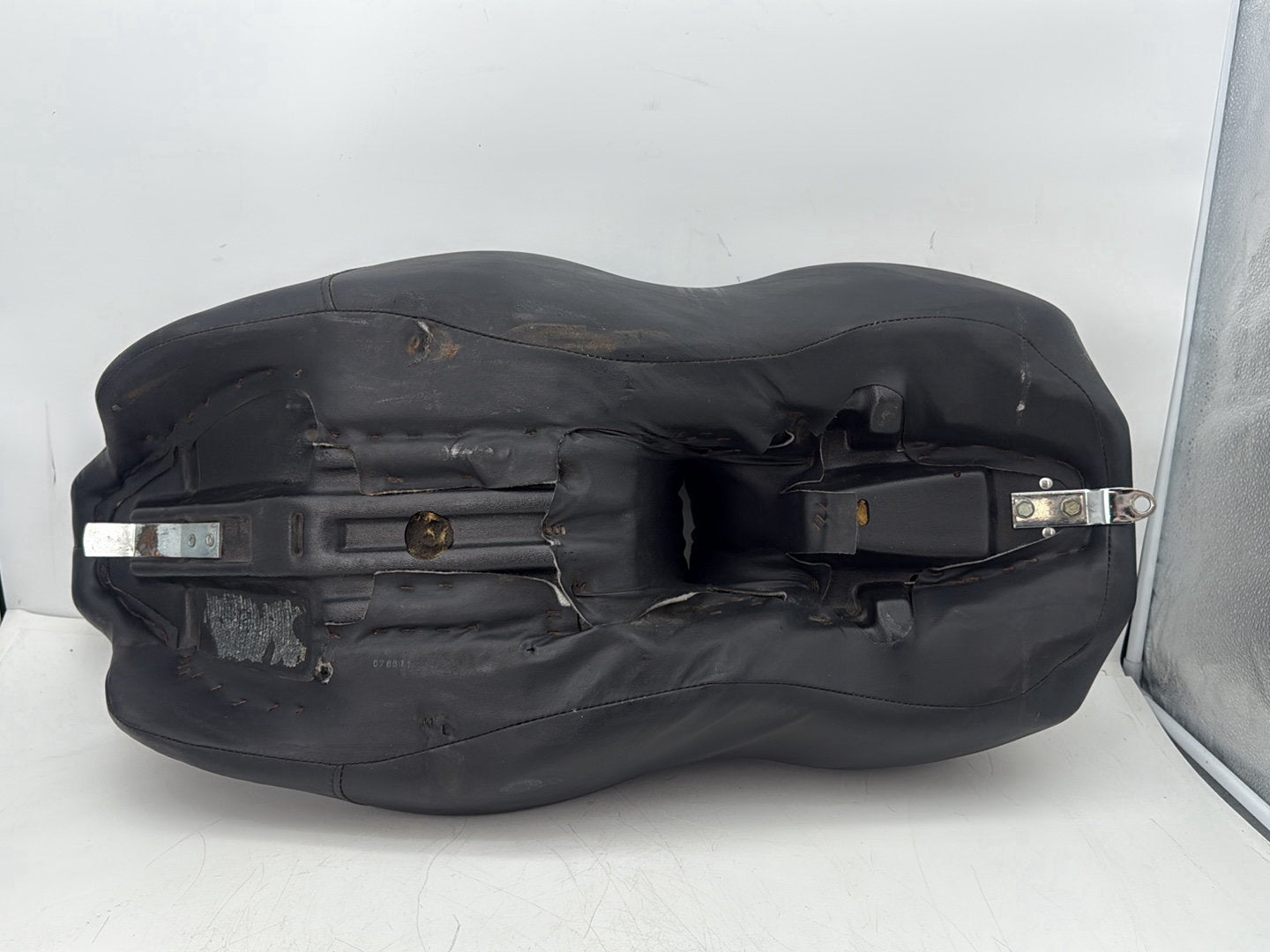 2007 Harley Touring FLHTCU Electra Glide Ultra OEM Passenger Rider Driver Seat Saddle