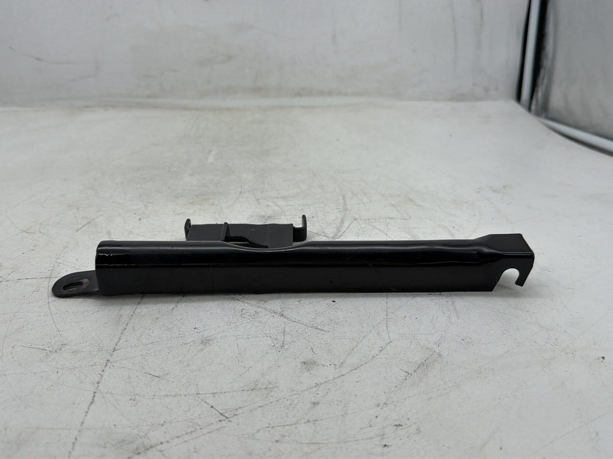 2005 Harley Softail Fat Boy FLSTF OEM Seat Bracket Mount Support Mounting