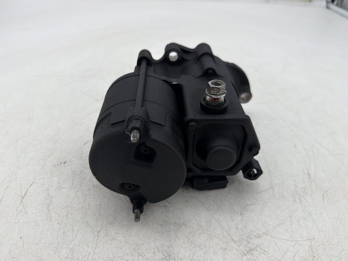 2017 Harley Dyna Street Bob FXDB OEM Engine Starter Motor 31618-06A 12V