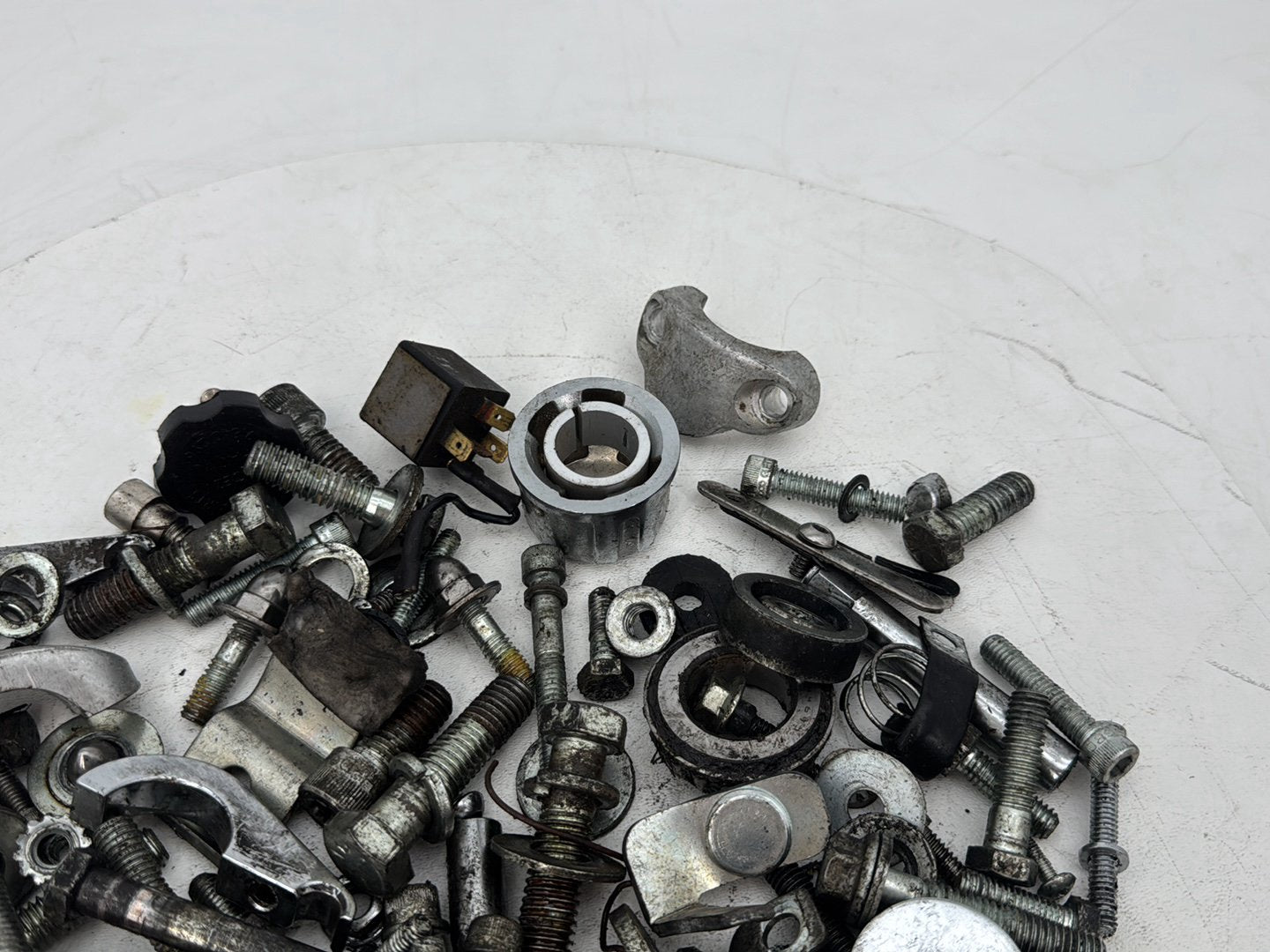1999 - 2006 Harley-Davidson Touring Road King Classic Hardware Bolts Nuts & Brackets